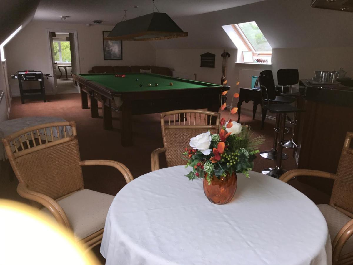 Bwthyn Rhosyn Bed & Breakfast Llannon Bagian luar foto